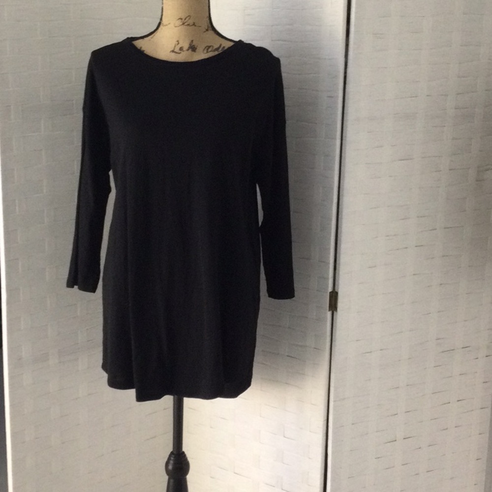 Classic Black Women's Top #678